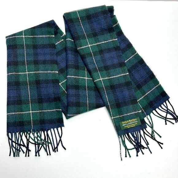 Men’s Ingles Buchan Wool Scarf Green Blue Tartan Plaid Fringe Made in Scotland - Picture 3 of 5